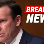 Sen. Chris Murphy Slammed for Tweeting ‘Awesome’ in Response to Report of Iranian Vessels Bypassing U.S. Blockade