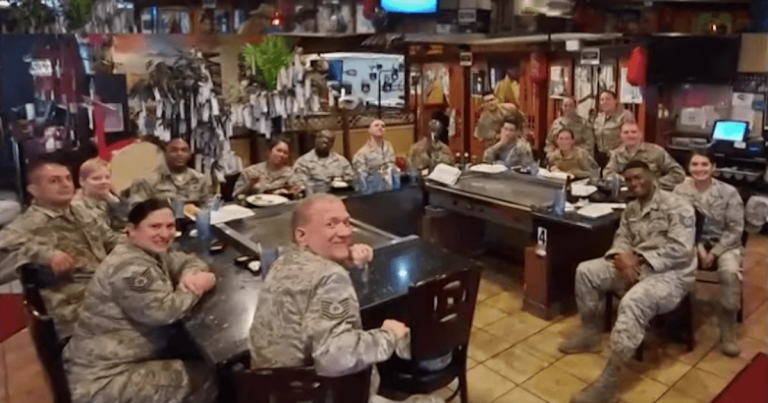 After Couple Notices 18 American Troops At Lunch – Their Next Move Leaves Everyone Speechless