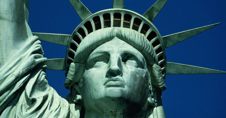 Democrat Proposes 1 Shocking Change to Statue of Liberty – Then Americans Deliver a Dose of Karma