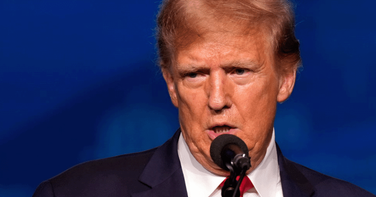 Trump Gives Christians a Dire Warning – Then Makes Them an Incredible Promise