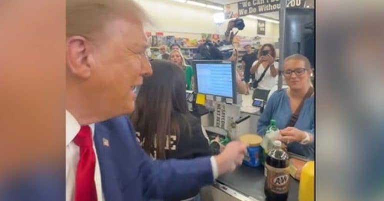 Trump Gives PA Mother $100 to Cover Kamala’s High Grocery Prices